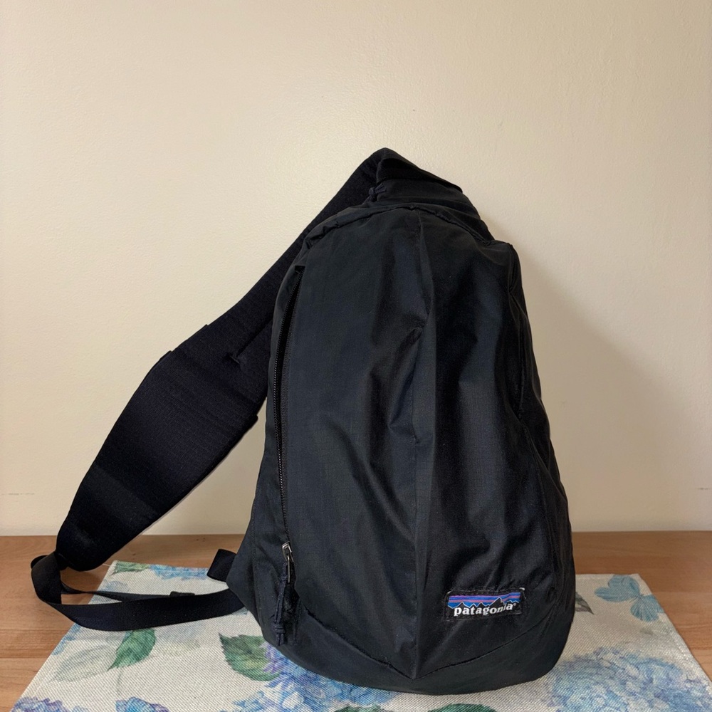 Patagonia Crossbody Bag, Ultra Lightweight Black Hole 8L